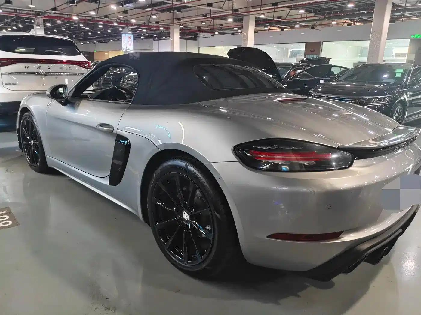 2016 Porsche 718 Boxster 2.0T — миниатюра 14