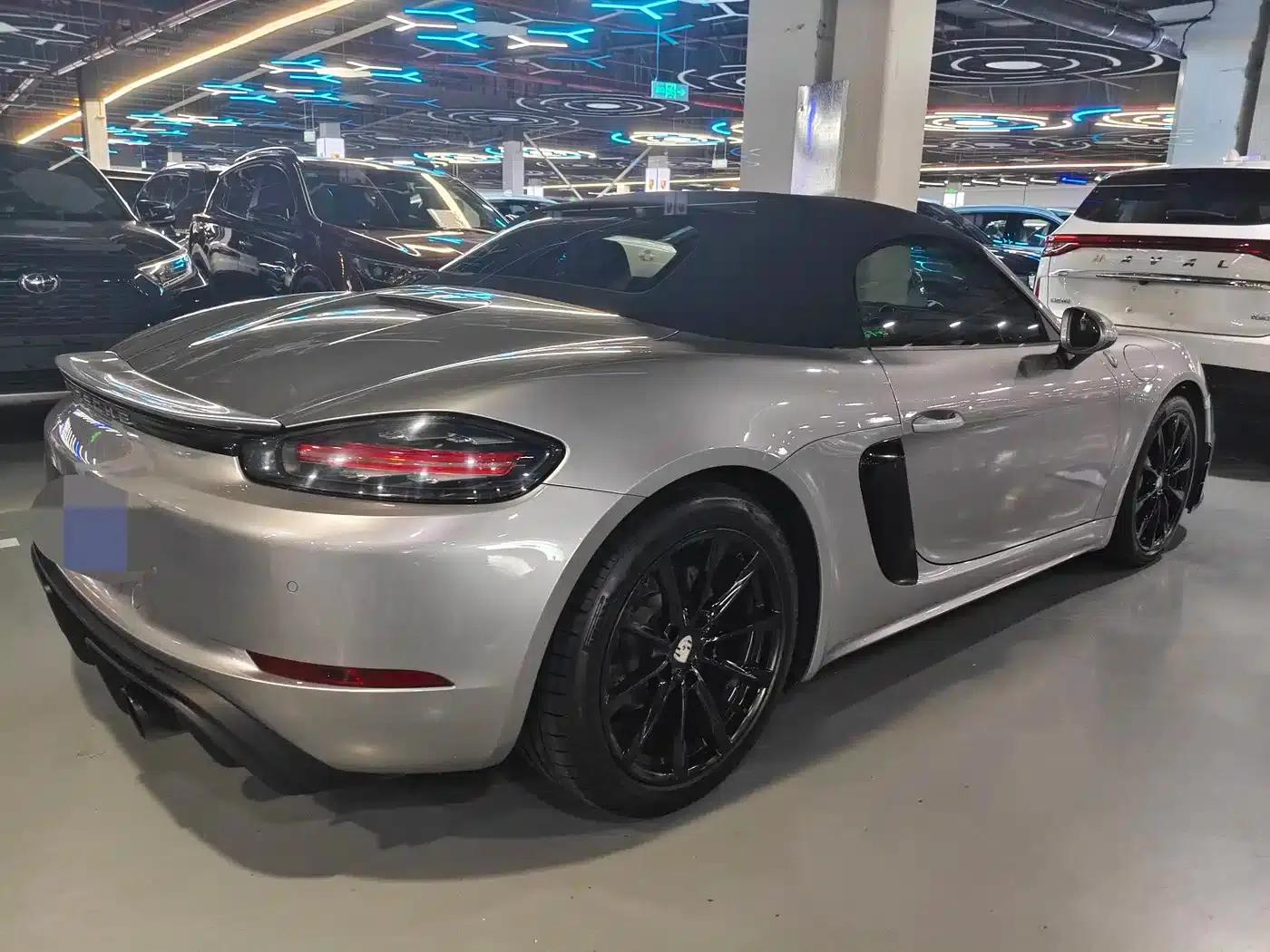 2016 Porsche 718 Boxster 2.0T — миниатюра 16