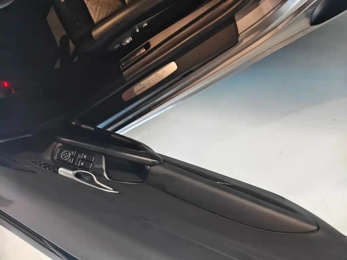 2016 Porsche 718 Boxster 2.0T — миниатюра 4