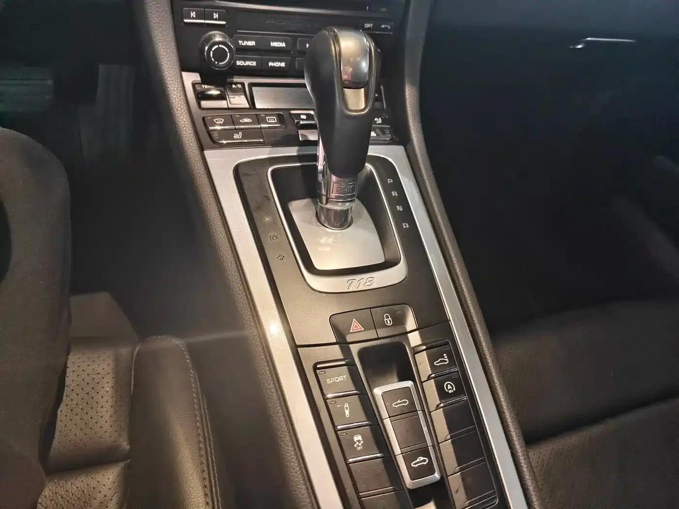 2016 Porsche 718 Boxster 2.0T — миниатюра 7