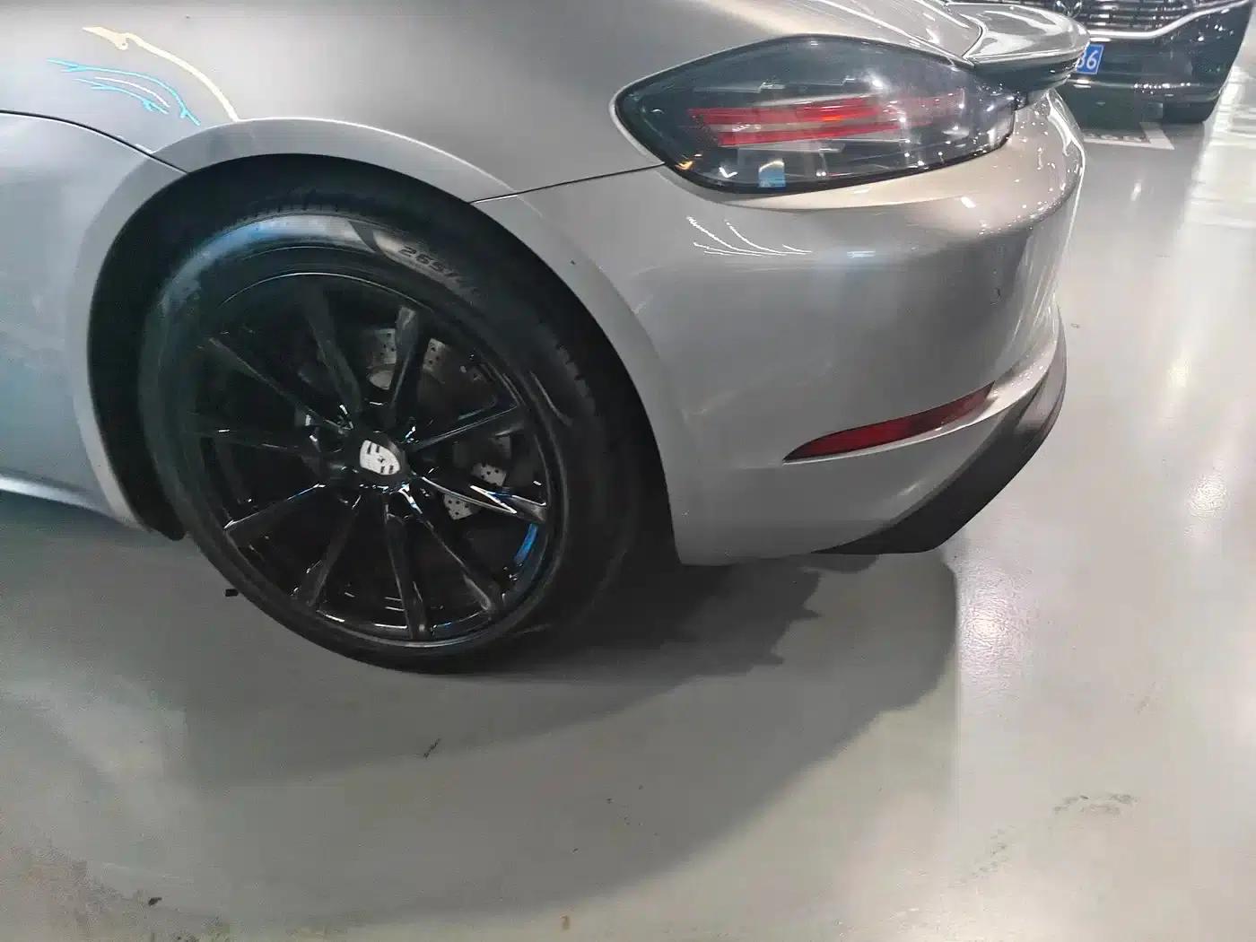 2016 Porsche 718 Boxster 2.0T — миниатюра 10