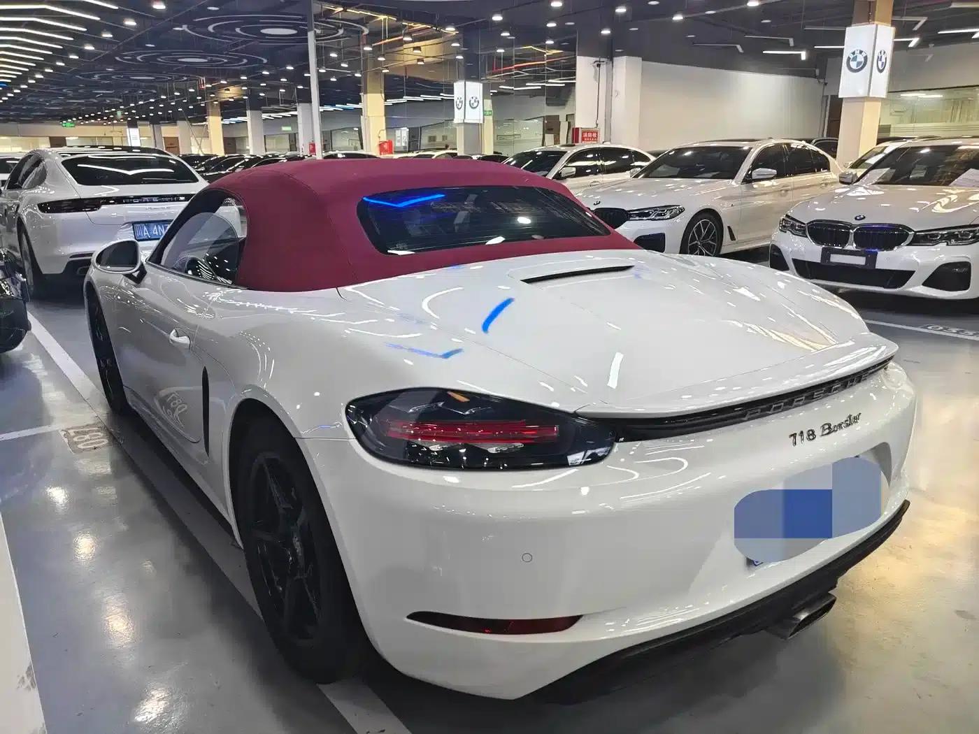 2016 Porsche 718 Boxster 2.0T — миниатюра 11