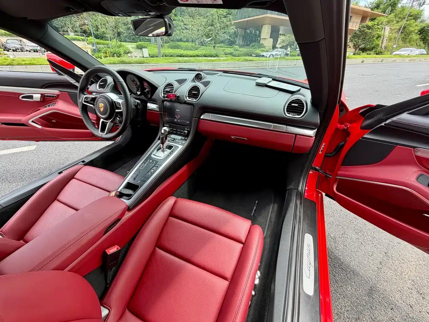 Porsche 718 Cayman 2022 2.0T — миниатюра 12