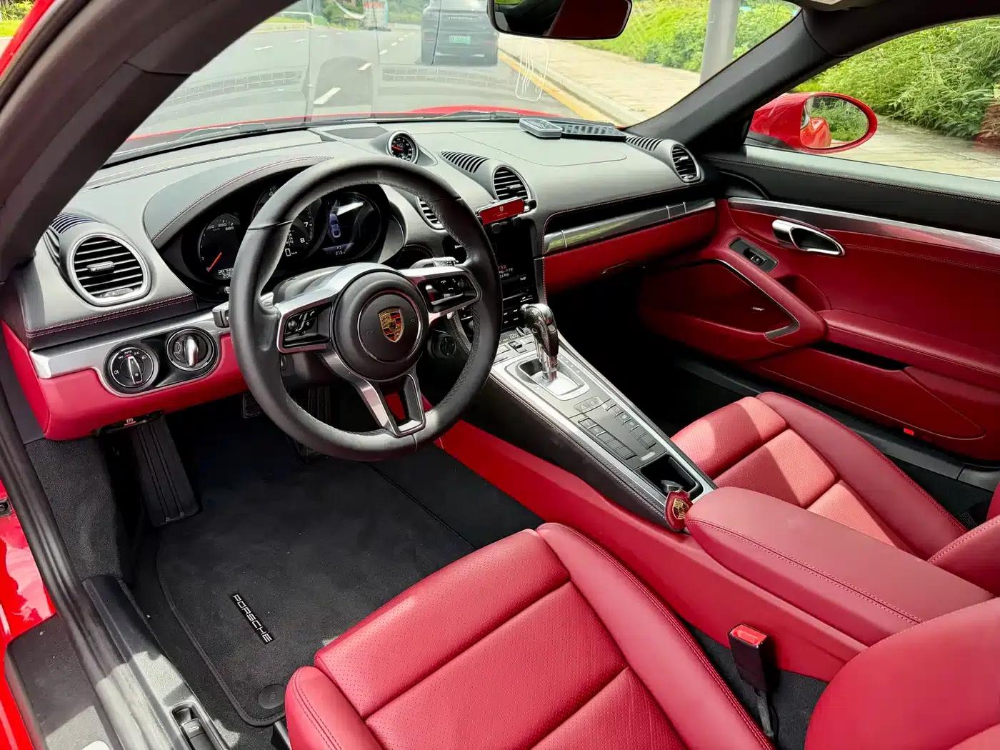 Porsche 718 Cayman 2022 2.0T — миниатюра 13