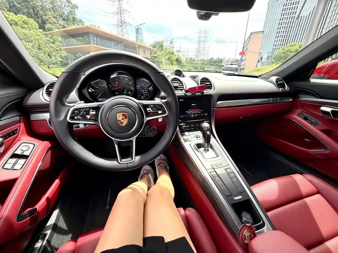 Porsche 718 Cayman 2022 2.0T — миниатюра 18