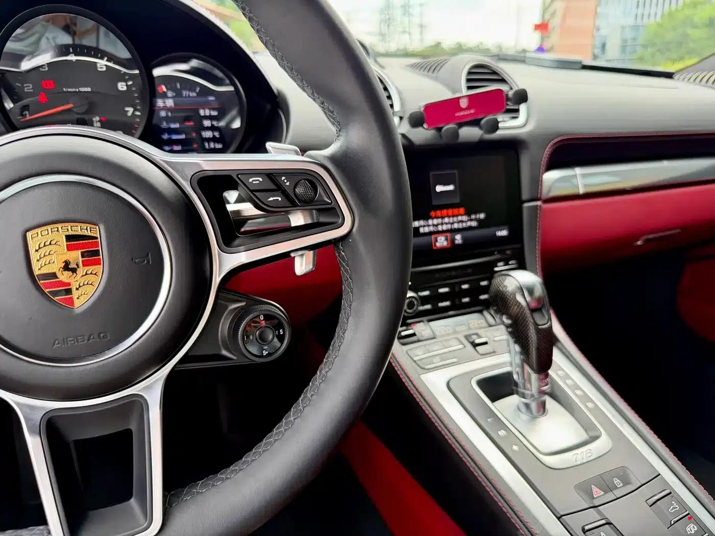 Porsche 718 Cayman 2022 2.0T — миниатюра 21