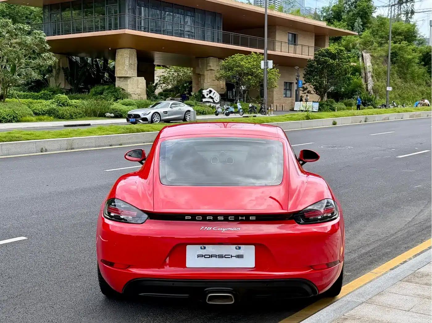 Porsche 718 Cayman 2022 2.0T — миниатюра 6