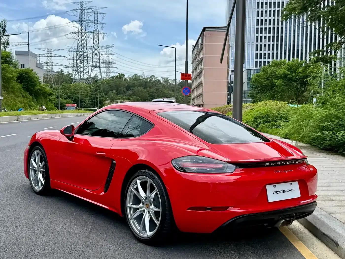 Porsche 718 Cayman 2022 2.0T — миниатюра 7