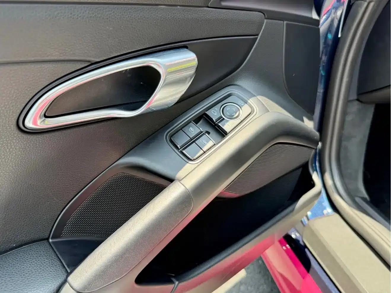 2020 Porsche 718 Boxster 2.0T — миниатюра 13