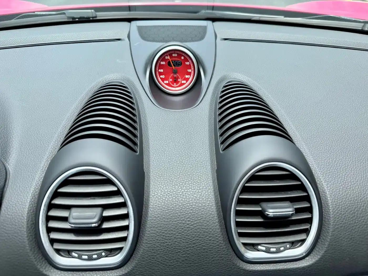 2020 Porsche 718 Boxster 2.0T — миниатюра 24