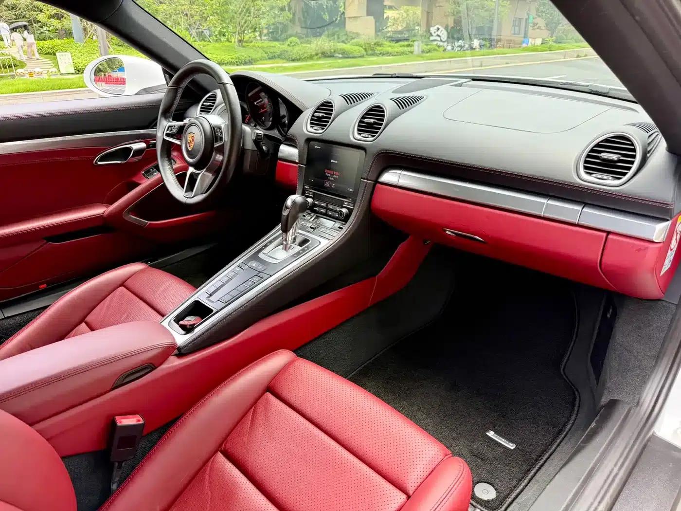 Porsche 718 Cayman 2016 2.0T — миниатюра 11