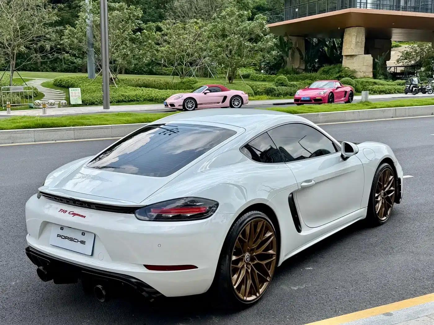 Porsche 718 Cayman 2016 2.0T — миниатюра 5