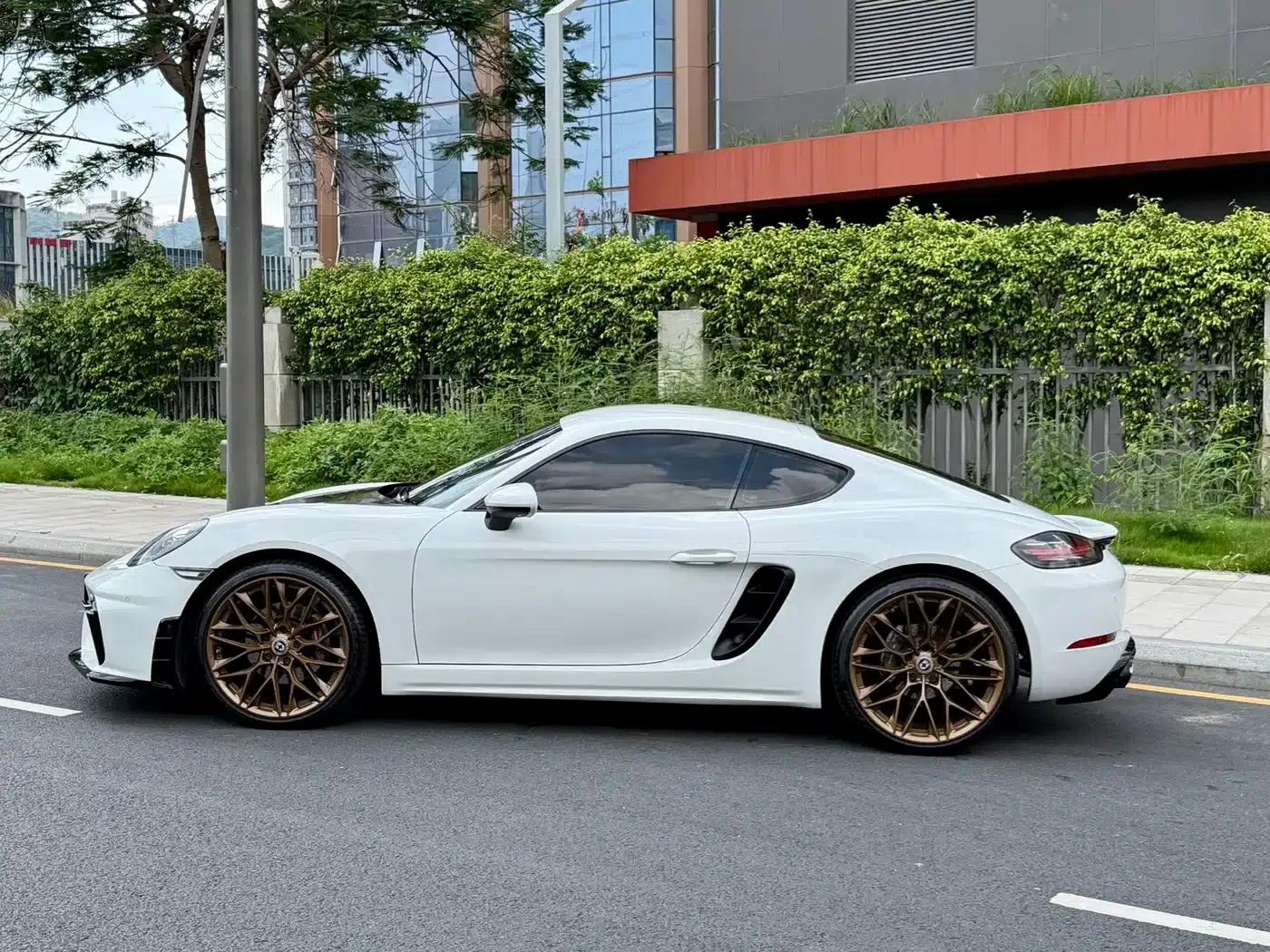 Porsche 718 Cayman 2016 2.0T — миниатюра 8