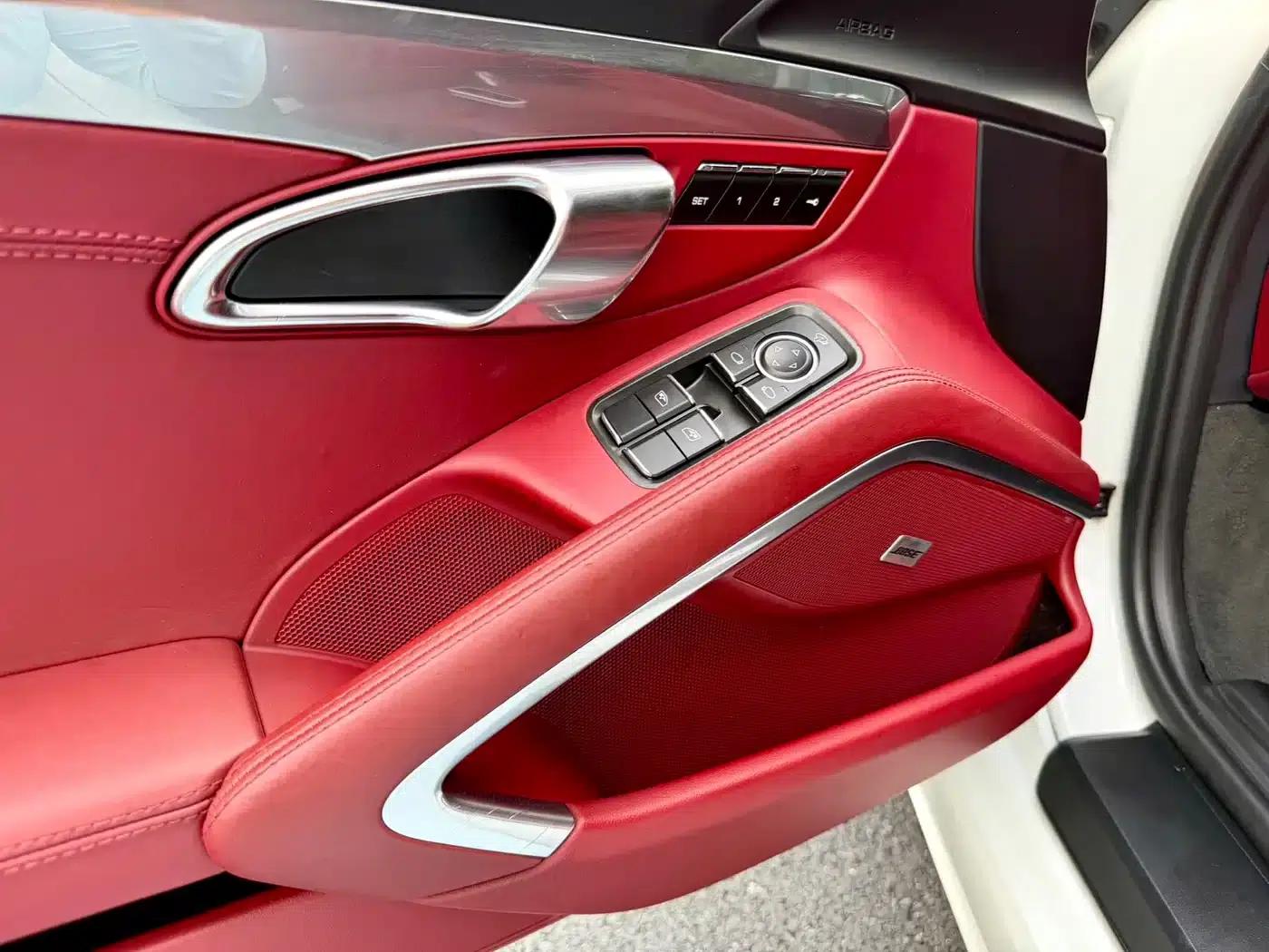 Porsche 718 Cayman 2016 2.0T — миниатюра 10