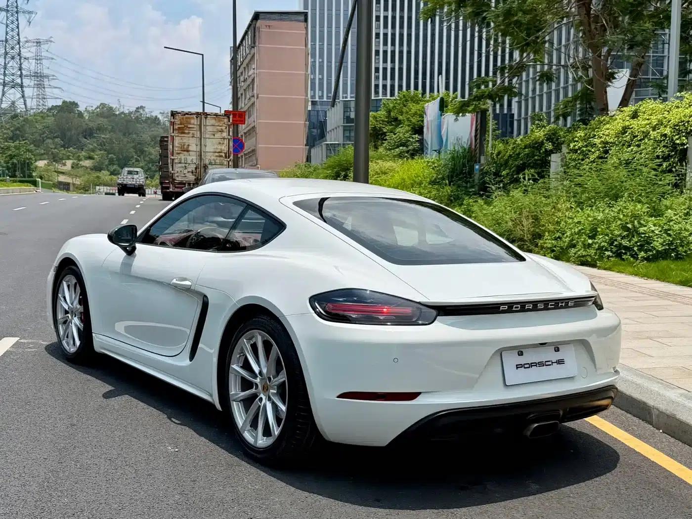 Porsche 718 Cayman 2018 2.0T — миниатюра 7