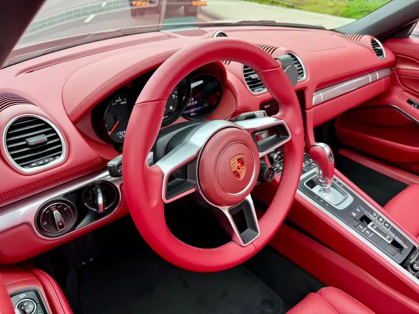 2022 Porsche 718 Boxster 2.0T — миниатюра 11