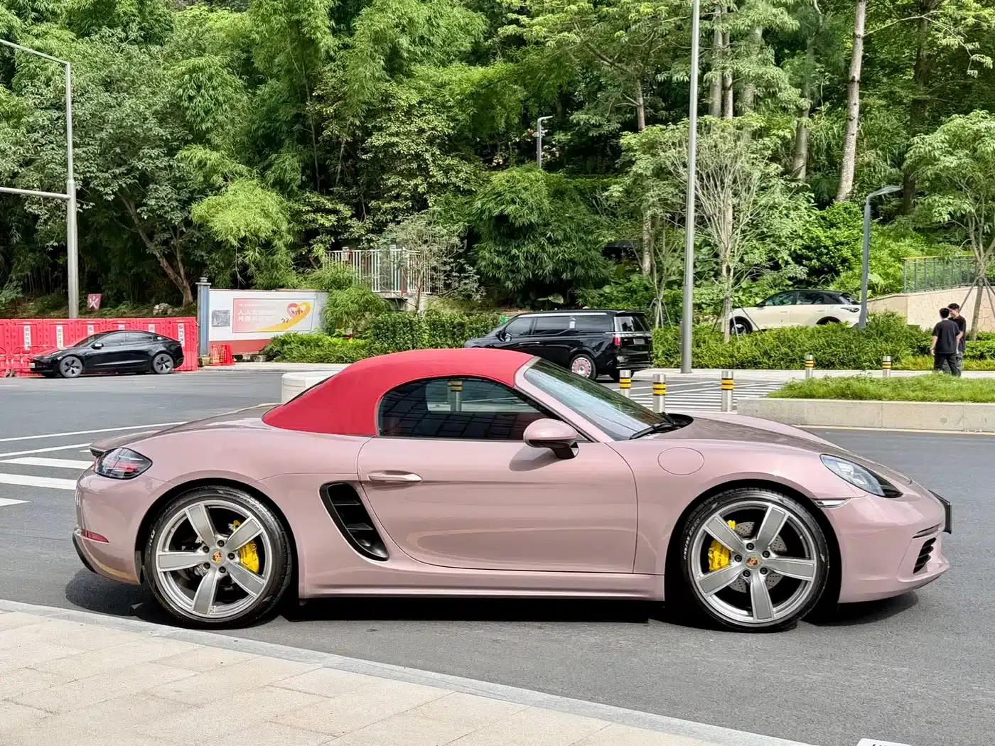2022 Porsche 718 Boxster 2.0T — миниатюра 7