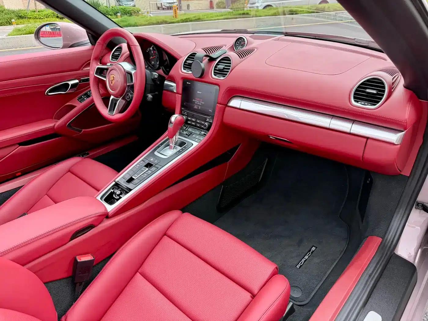 2022 Porsche 718 Boxster 2.0T — миниатюра 10
