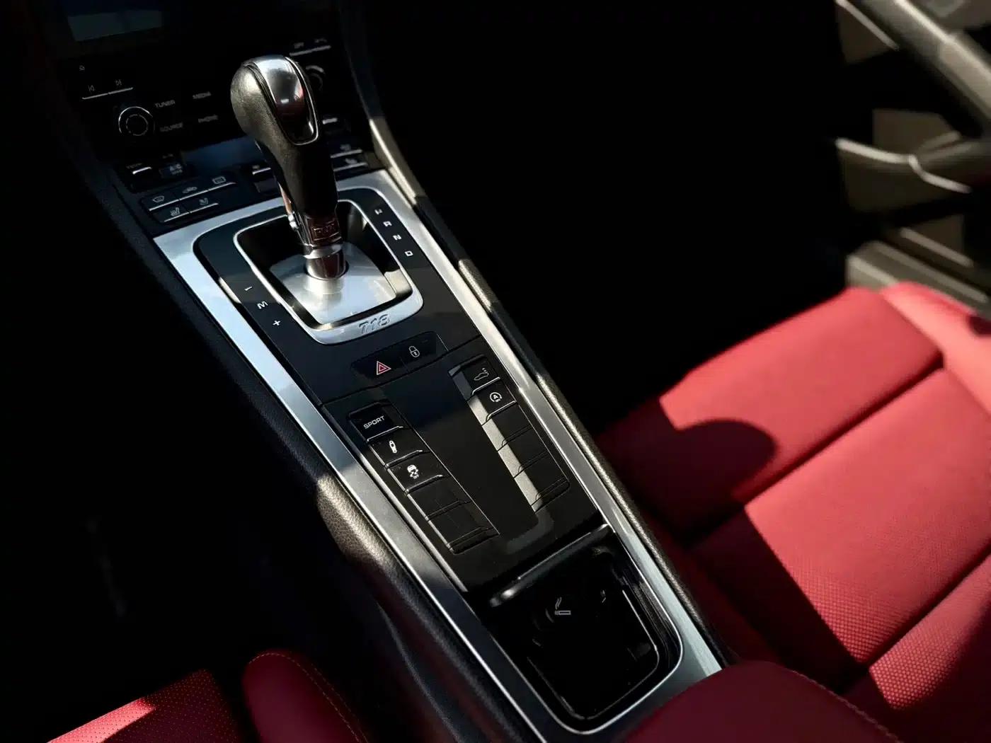 Porsche 718 Cayman 2016 2.0T — миниатюра 14