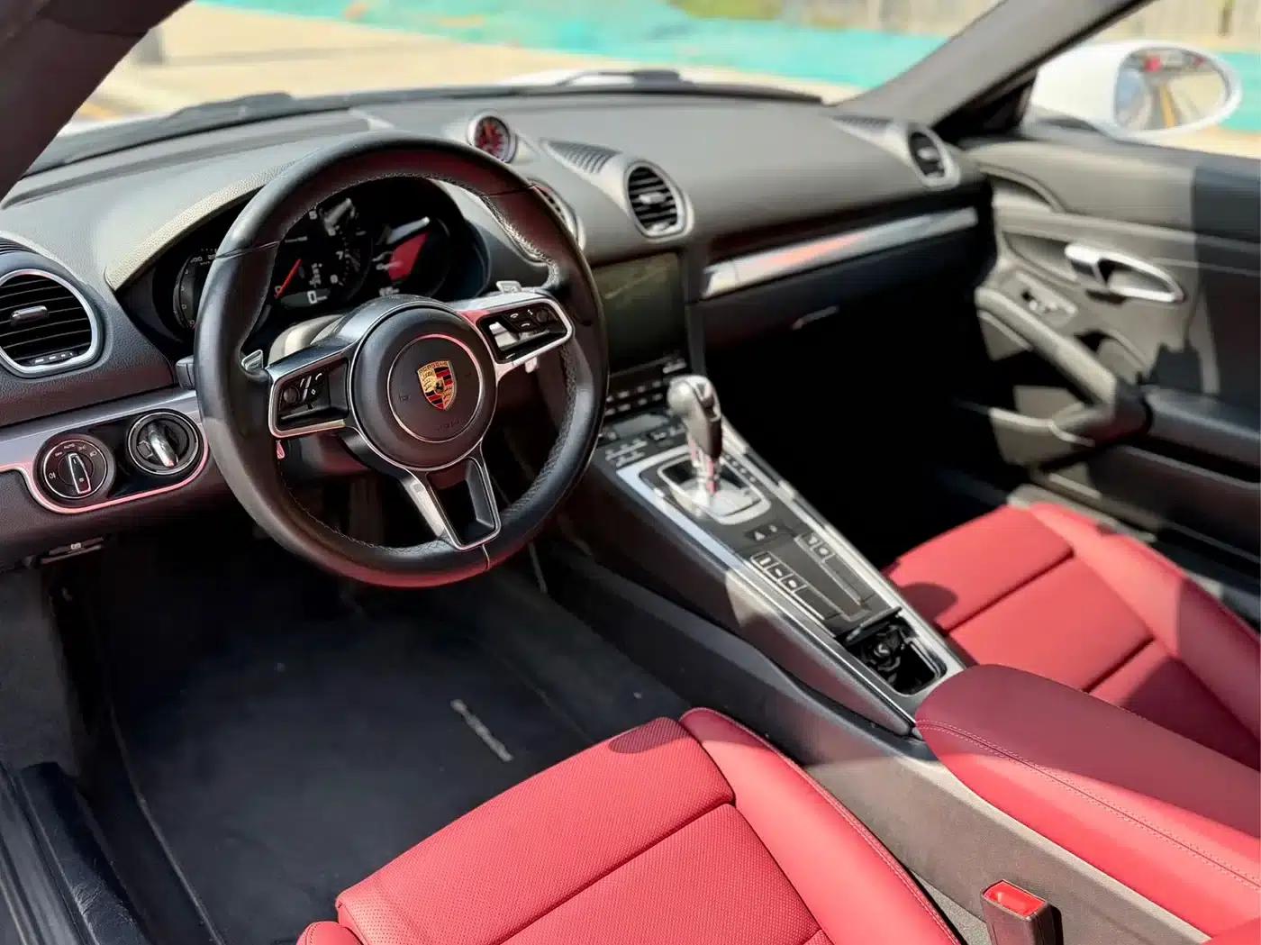 Porsche 718 Cayman 2016 2.0T — миниатюра 9