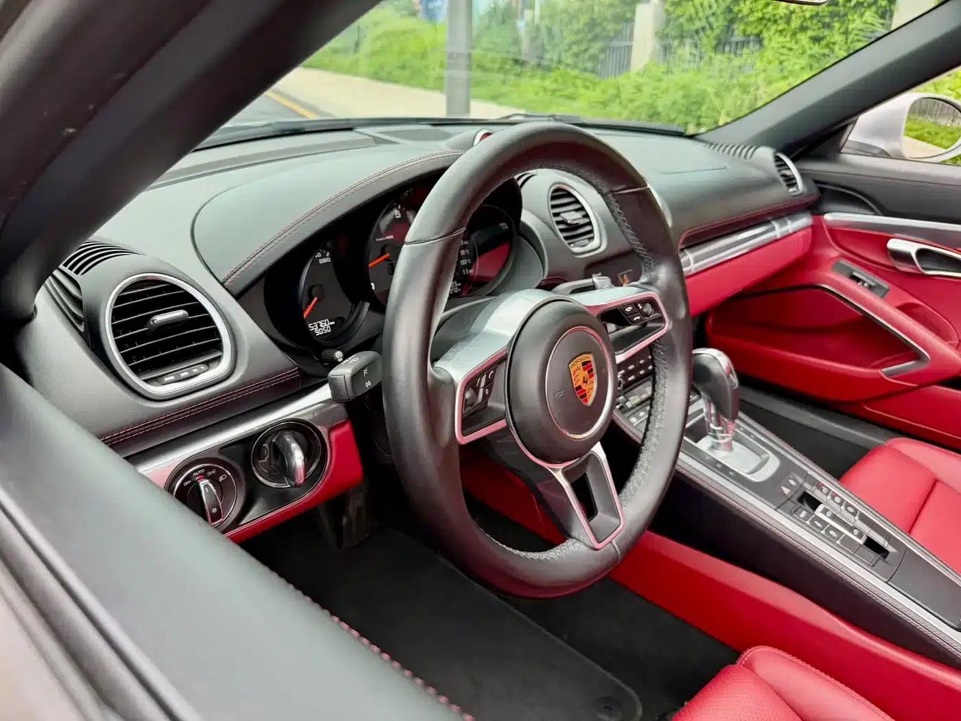2022 Porsche 718 Boxster 2.0T — миниатюра 13