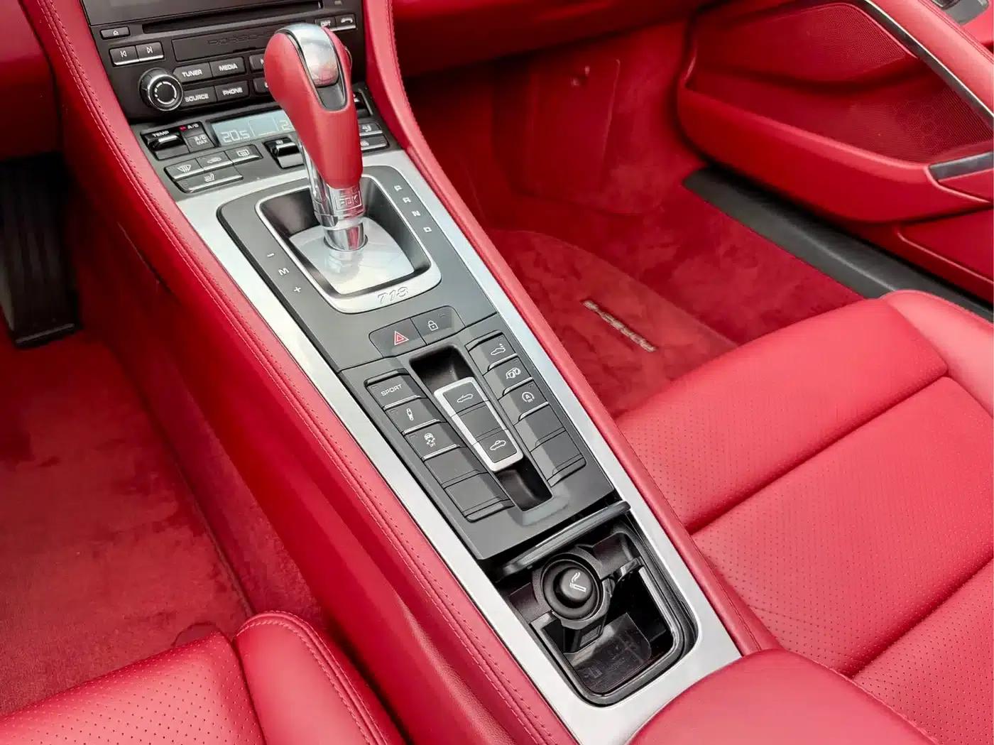 2022 Porsche 718 Boxster 2.0T — миниатюра 17