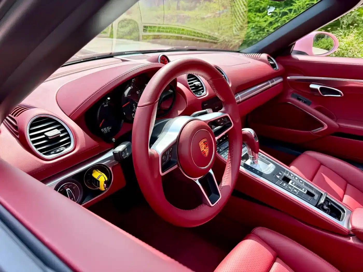 2022 Porsche 718 Boxster 2.0T — миниатюра 19