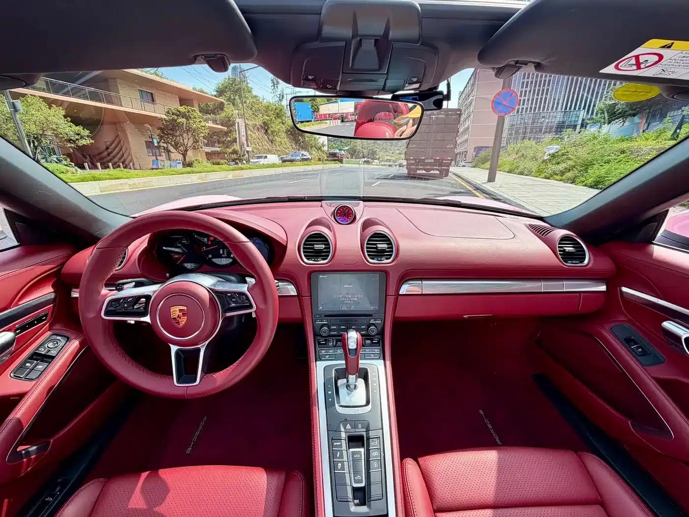 2022 Porsche 718 Boxster 2.0T — миниатюра 21