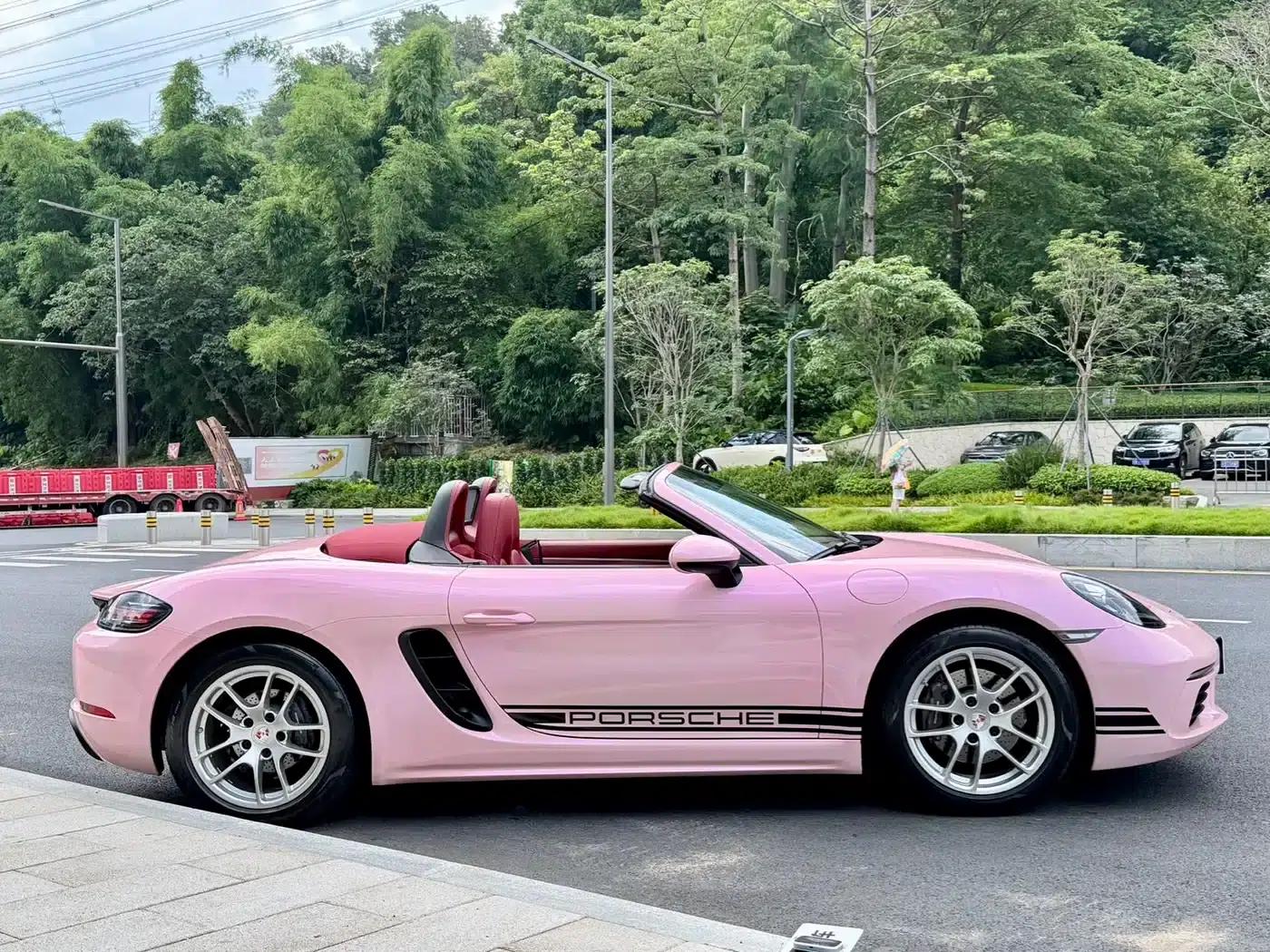 2022 Porsche 718 Boxster 2.0T — миниатюра 5