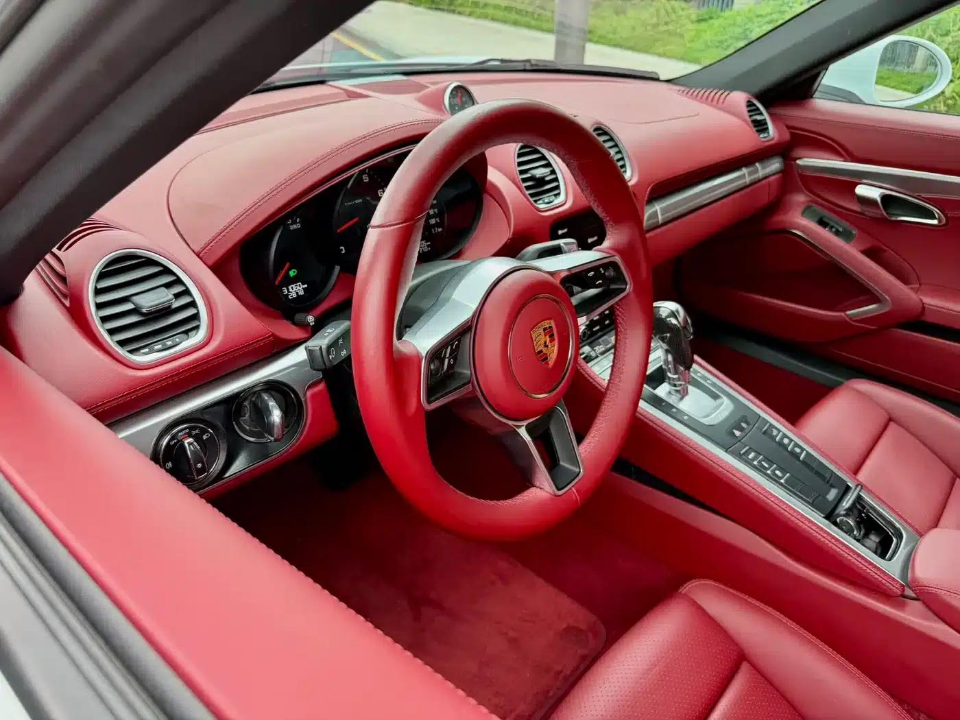 Porsche 718 Cayman 2020 2.0T — миниатюра 11