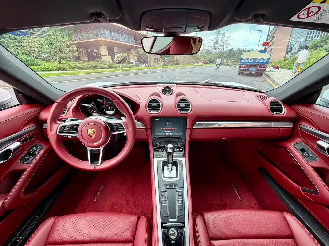 Porsche 718 Cayman 2020 2.0T — миниатюра 18