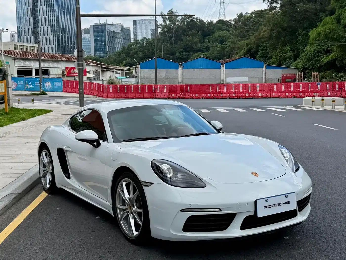 Porsche 718 Cayman 2020 2.0T — миниатюра 3