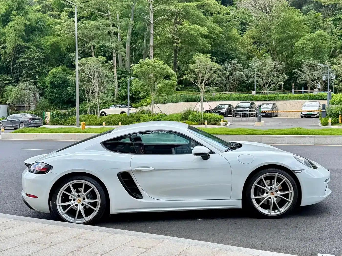 Porsche 718 Cayman 2020 2.0T — миниатюра 4