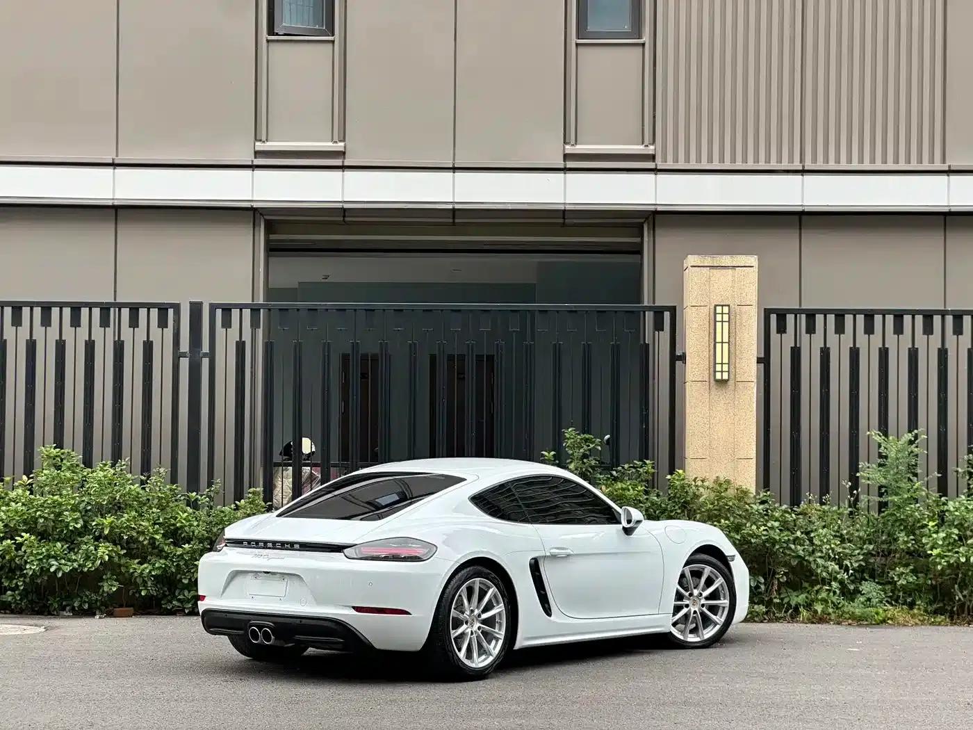 Porsche 718 Cayman 2020 2.0T — миниатюра 11