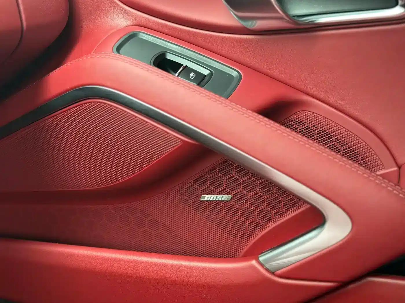 Porsche 718 Cayman 2020 2.0T — миниатюра 7