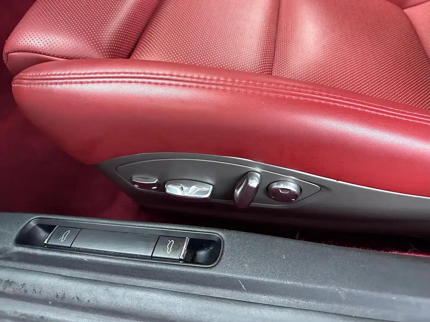 2020 Porsche 718 Boxster 2.0T — миниатюра 5