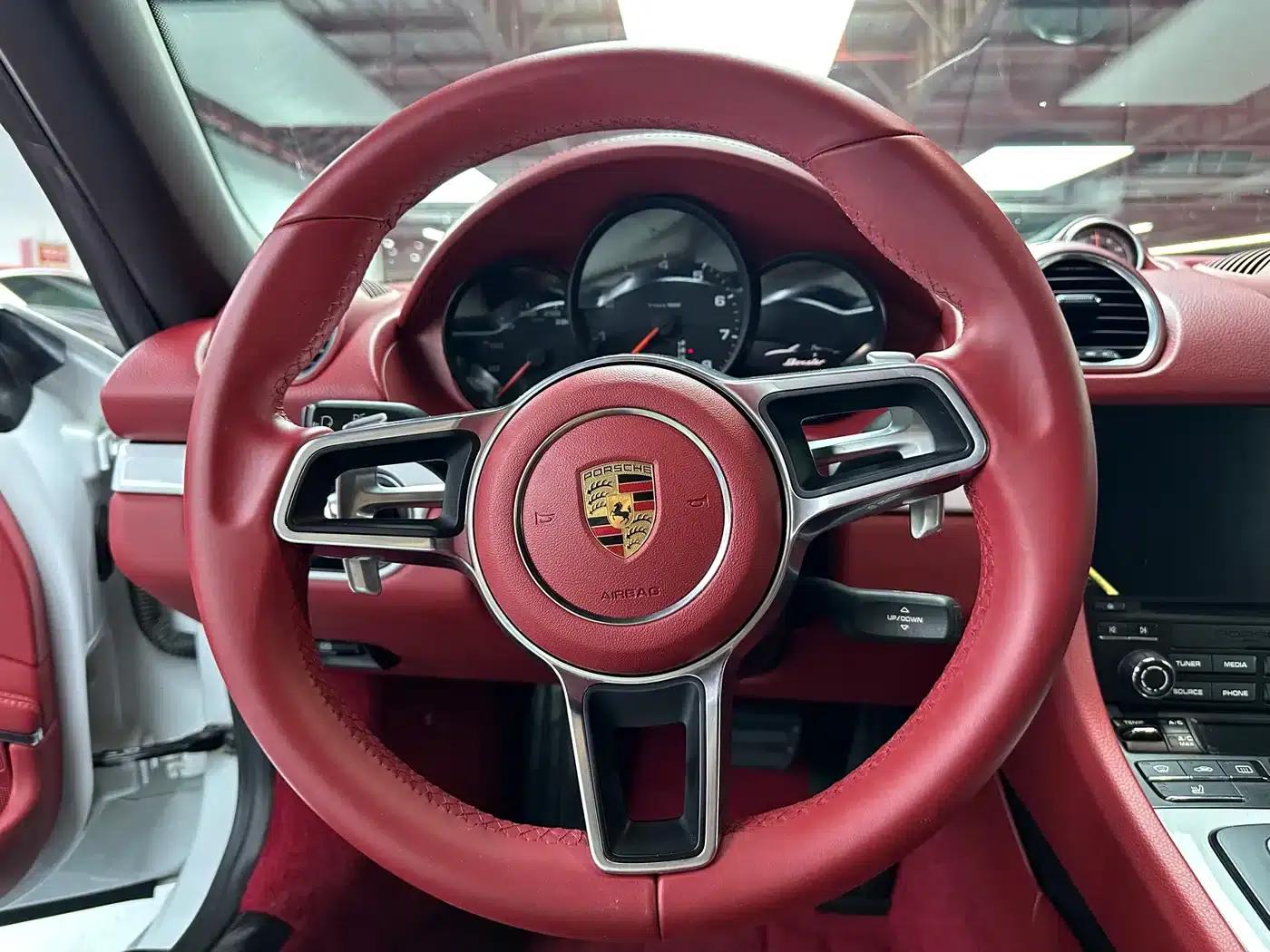 2020 Porsche 718 Boxster 2.0T — миниатюра 8