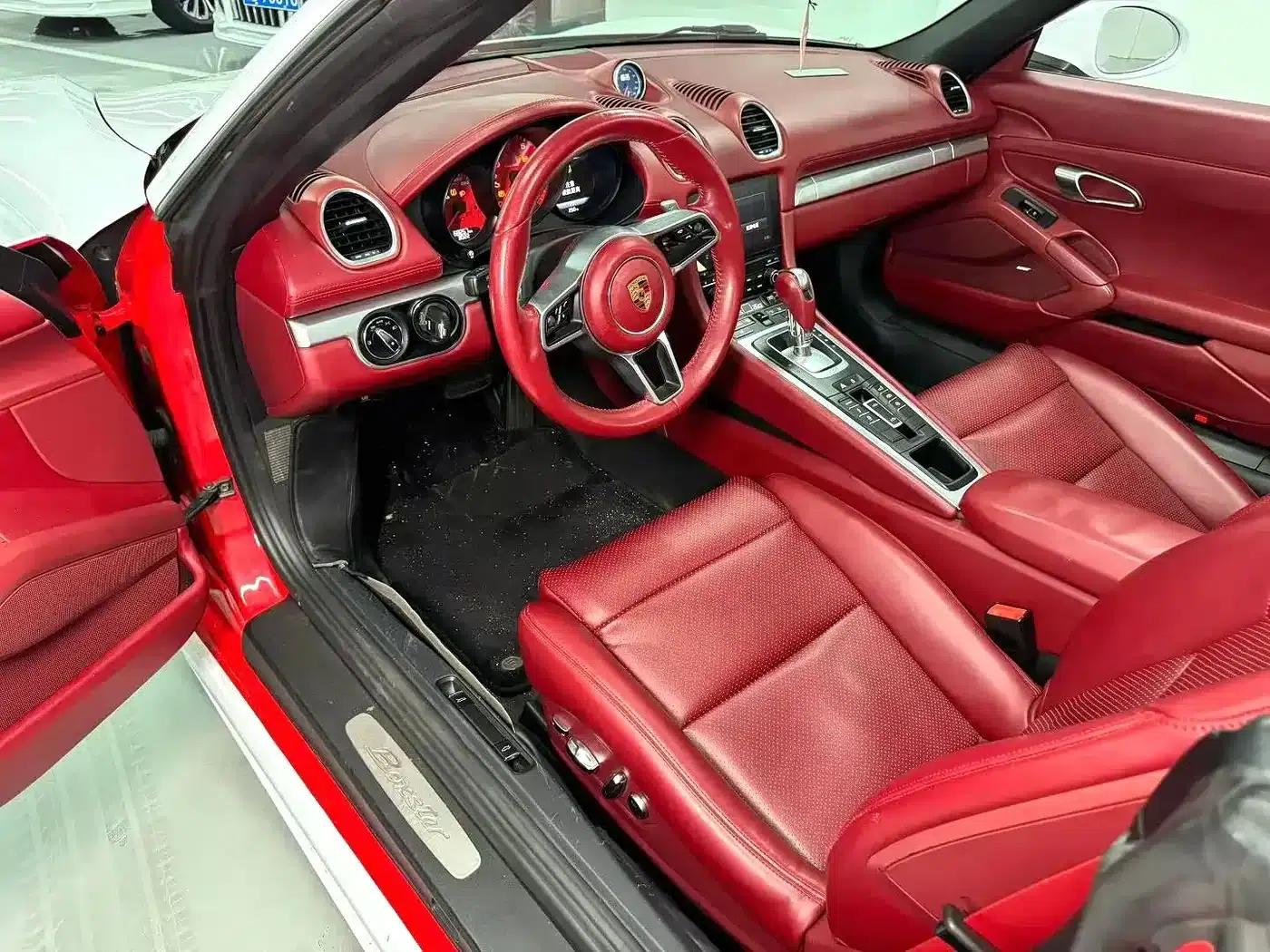 2020 Porsche 718 Boxster 2.0T — миниатюра 5
