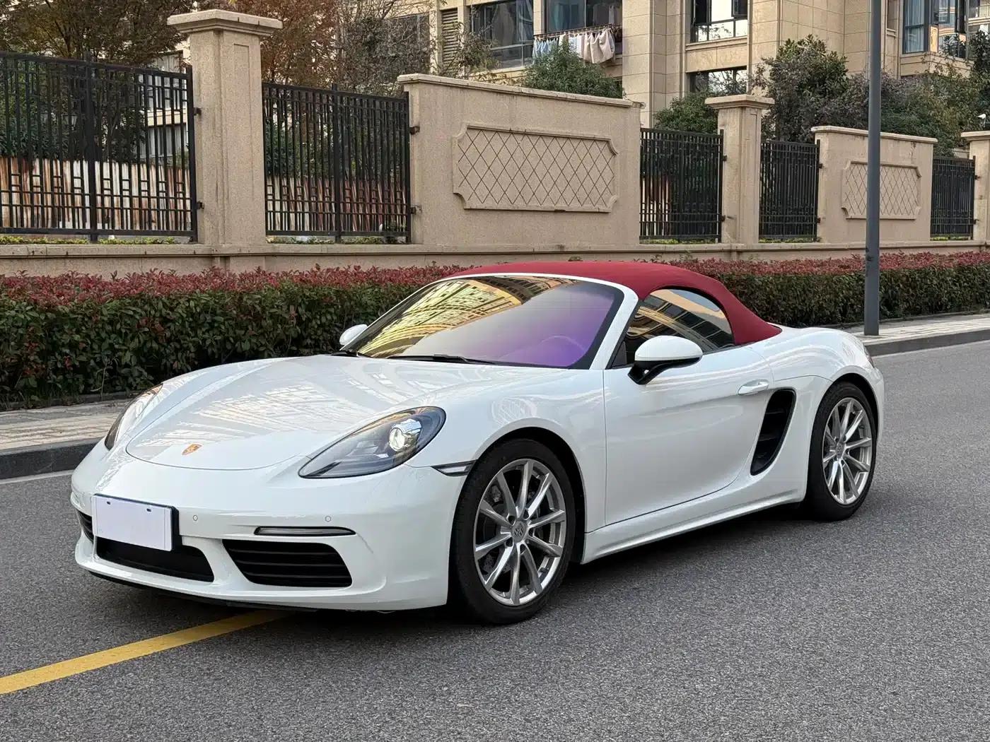 2022 Porsche 718 Boxster 2.0T — миниатюра 1