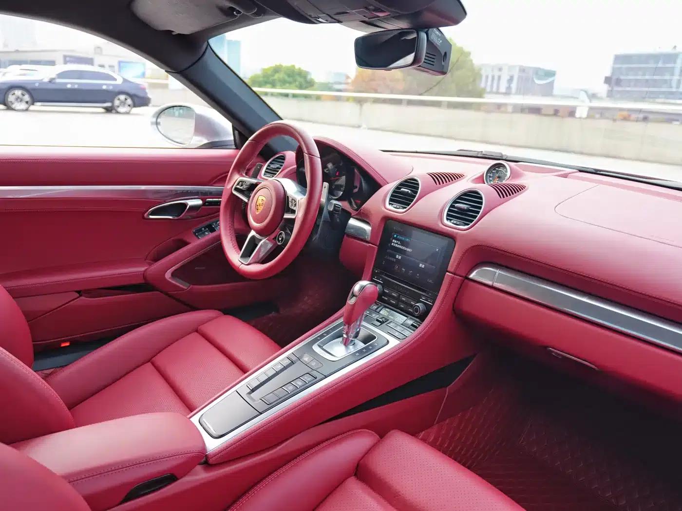 Porsche 718 Cayman 2022 2.0T — миниатюра 9