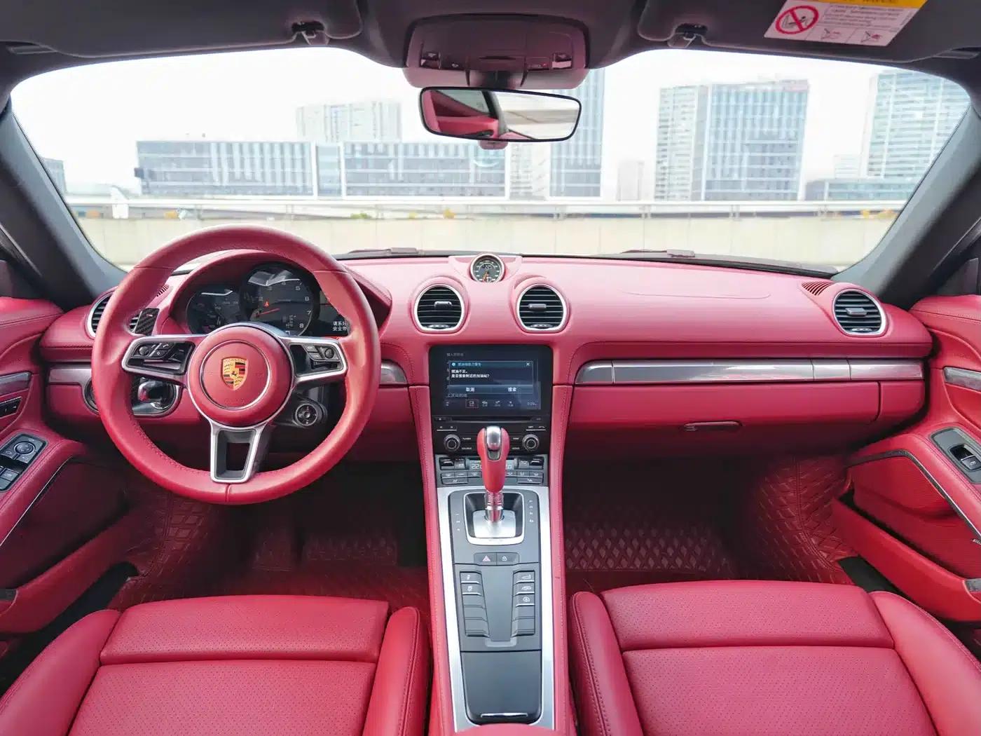 Porsche 718 Cayman 2022 2.0T — миниатюра 10