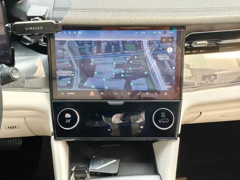 Lynk & Co 09 EM-P 2021 2.0TD Performance Edition Six-Seat Ultra — миниатюра 12