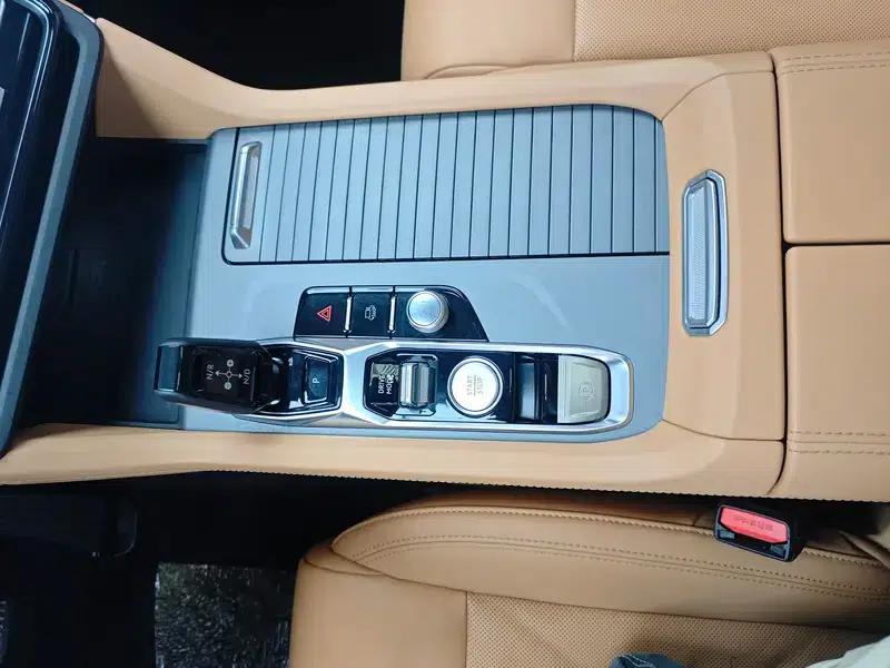 Lynk & Co 09 EM-P 2025 Model EM-P 2.0TD Five-Seat MAX — миниатюра 16