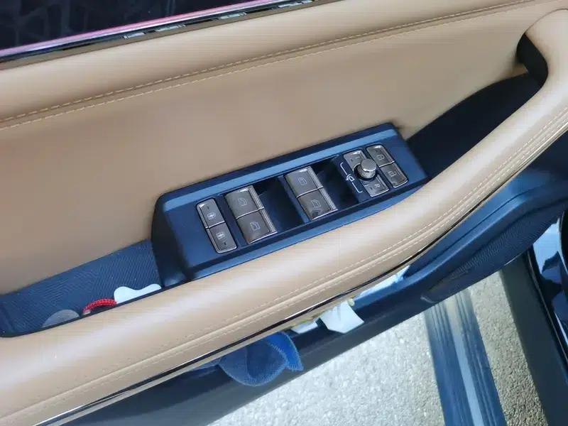 Lynk & Co 09 EM-P 2021 2.0TD Performance Edition Six-Seat Halo — миниатюра 15