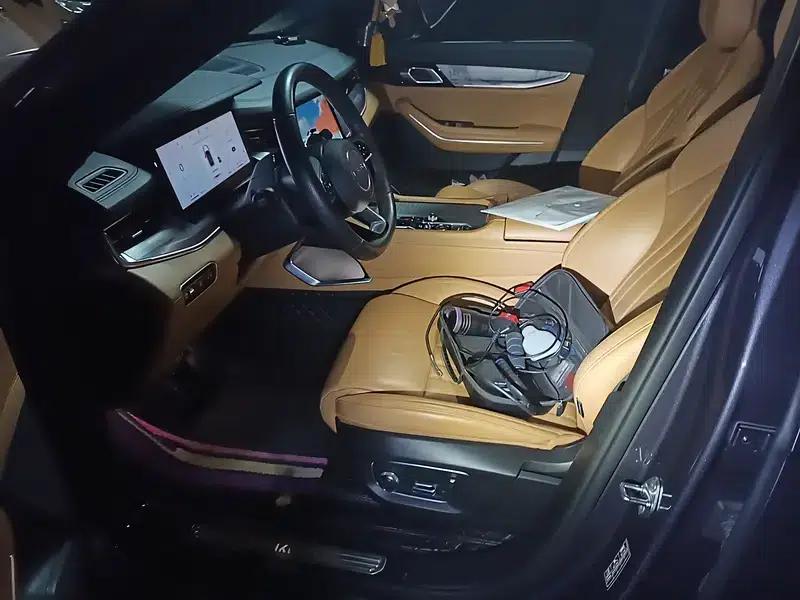 Lynk & Co 09 EM-P 2023 Model EM-P 2.0TD Long Range Edition Six-Seat PM — миниатюра 7