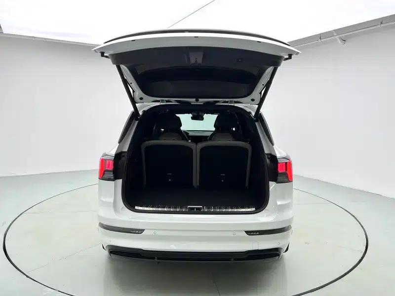 Lynk & Co 09 EM-P 2023 Model EM-P 2.0TD Long Range Edition Six-Seat PM — миниатюра 20