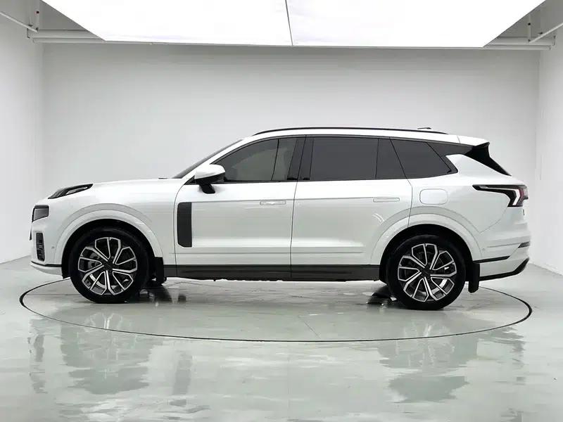 Lynk & Co 09 EM-P 2023 Model EM-P 2.0TD Long Range Edition Six-Seat PM — миниатюра 4
