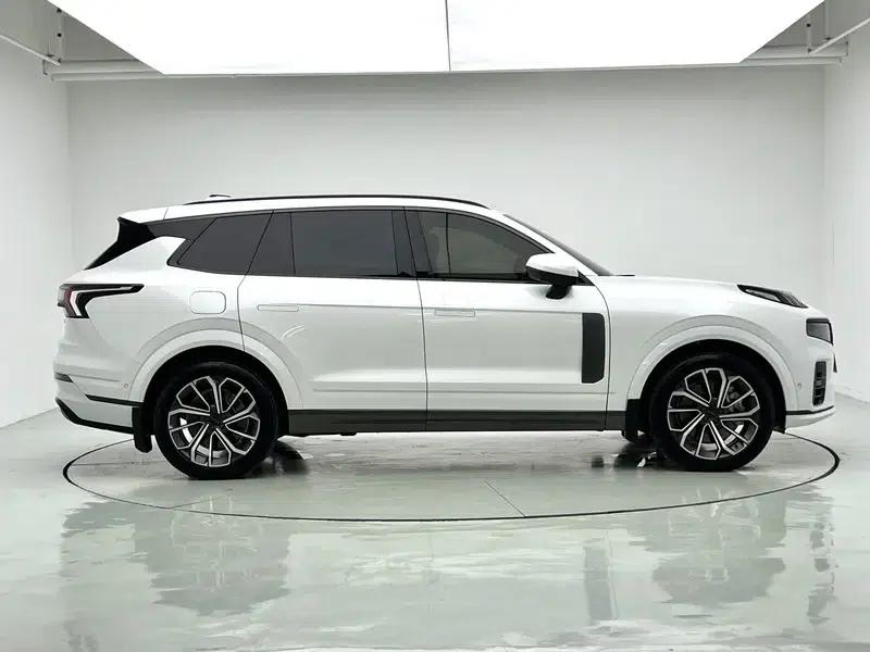 Lynk & Co 09 EM-P 2023 Model EM-P 2.0TD Long Range Edition Six-Seat PM — миниатюра 8