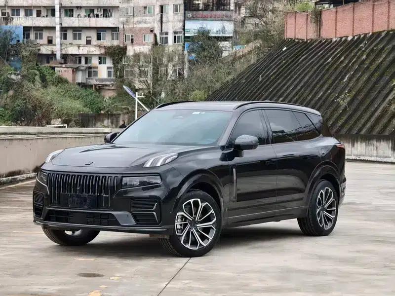 Lynk & Co 09 EM-P 2024 Model EM-P 2.0TD 7-Seat PRO — миниатюра 1