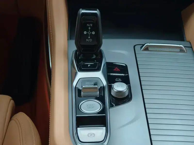 Lynk & Co 09 EM-P 2024 Model EM-P 2.0TD 7-Seat PRO — миниатюра 14
